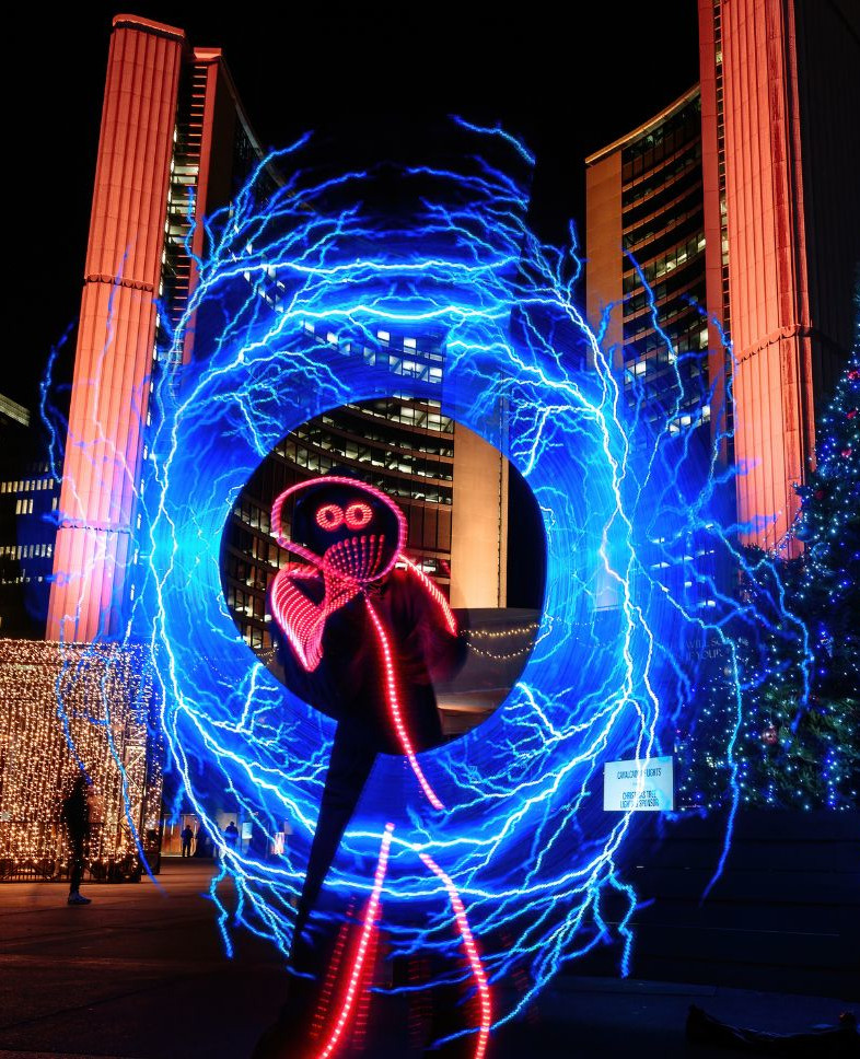 GlowGuy showing off as he brings out the LED spinners on the streets!